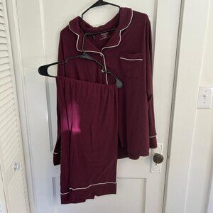 Motherhood Maternity Dreamy Two Piece Nursing Pajama Set, 2X, wine